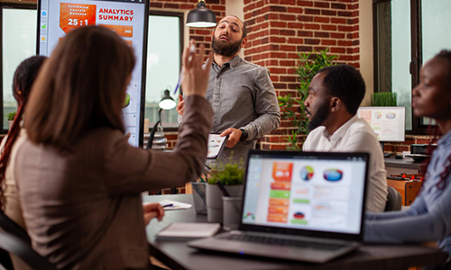 Research & Niche Understanding